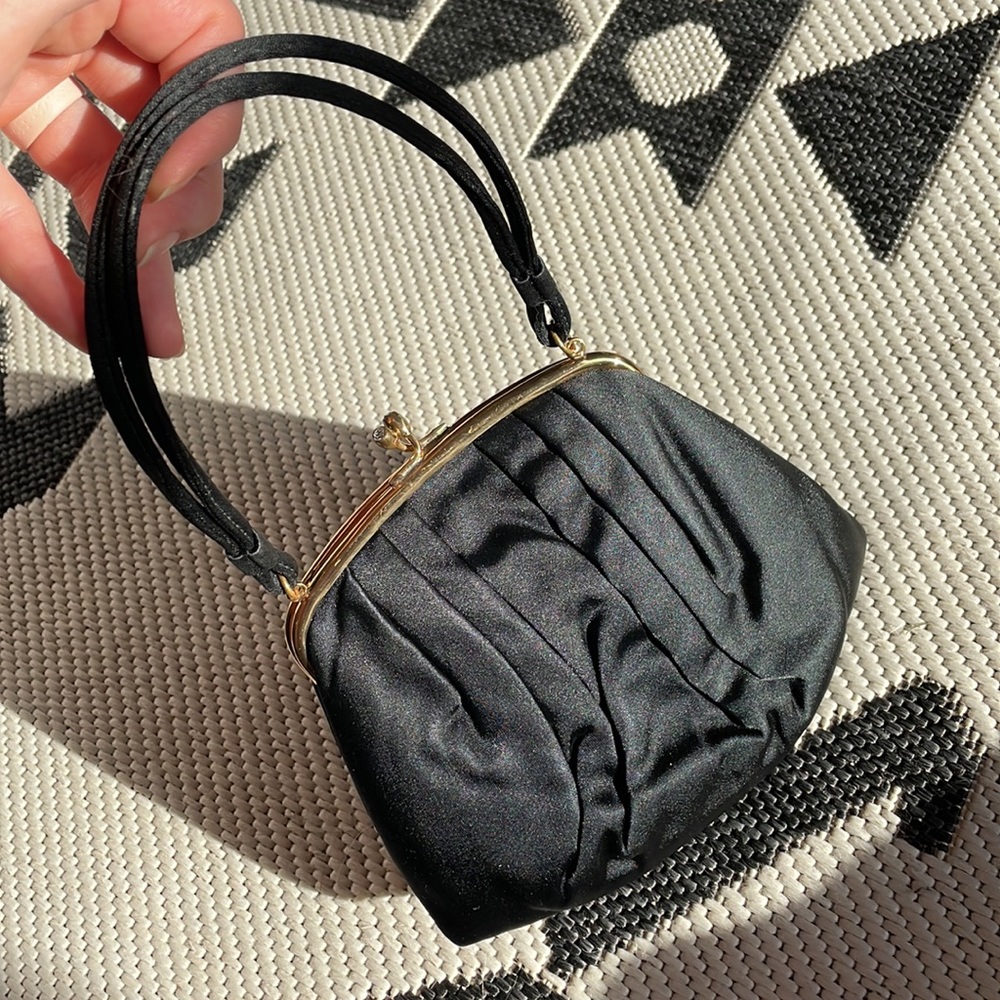 Vintage morris moskowitz k lock purse with chained coin purse -like New ! Pin-up